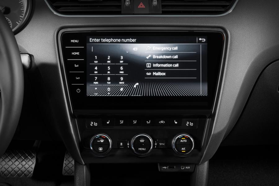 Детали интерьера Skoda Octavia Combi 4x4 (5E) 2017 года  (WW) (фото 5 из 67)
